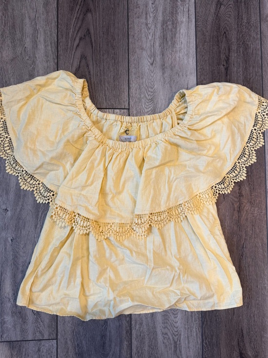 Cupio Tops - Cupio Pale Yellow Crochet-Trim Off-Shoulder Linen Blouse